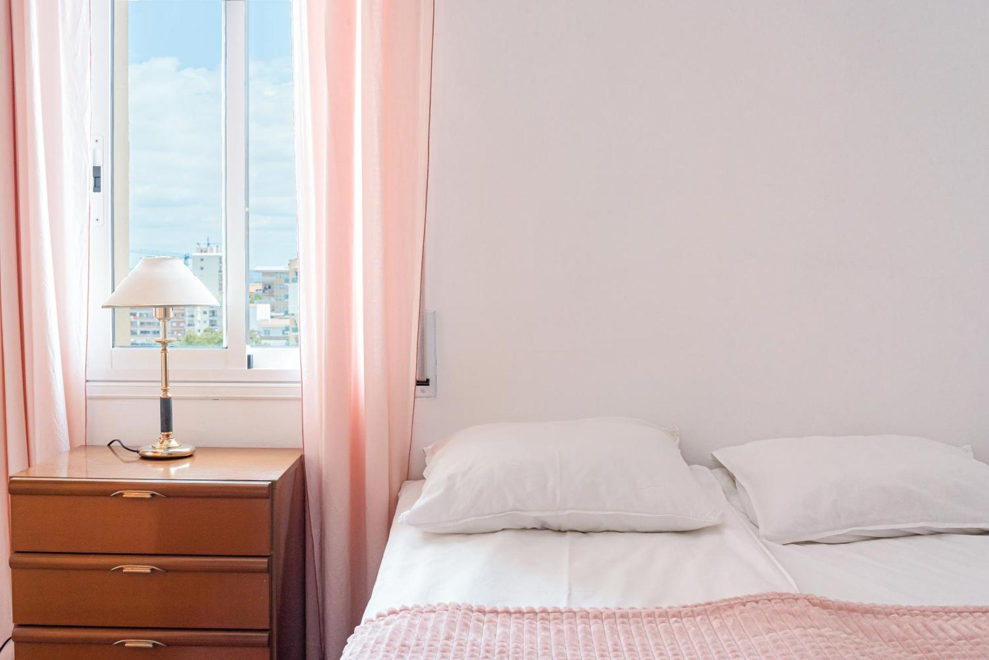 Sea View Apartments Malgrat de Mar Esterno foto