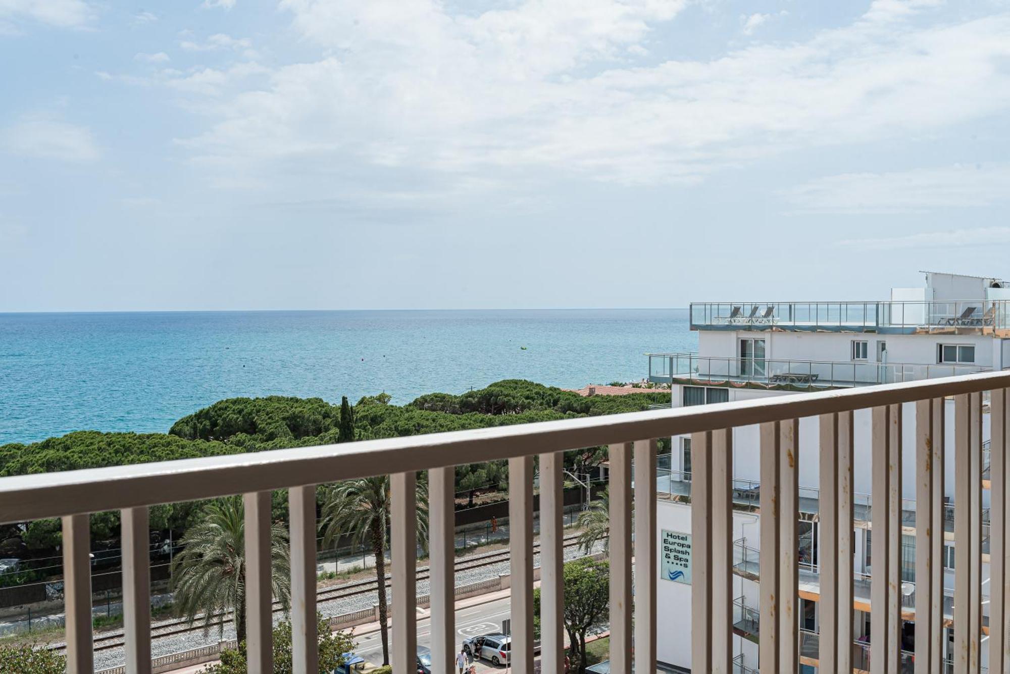 Sea View Apartments Malgrat de Mar Esterno foto