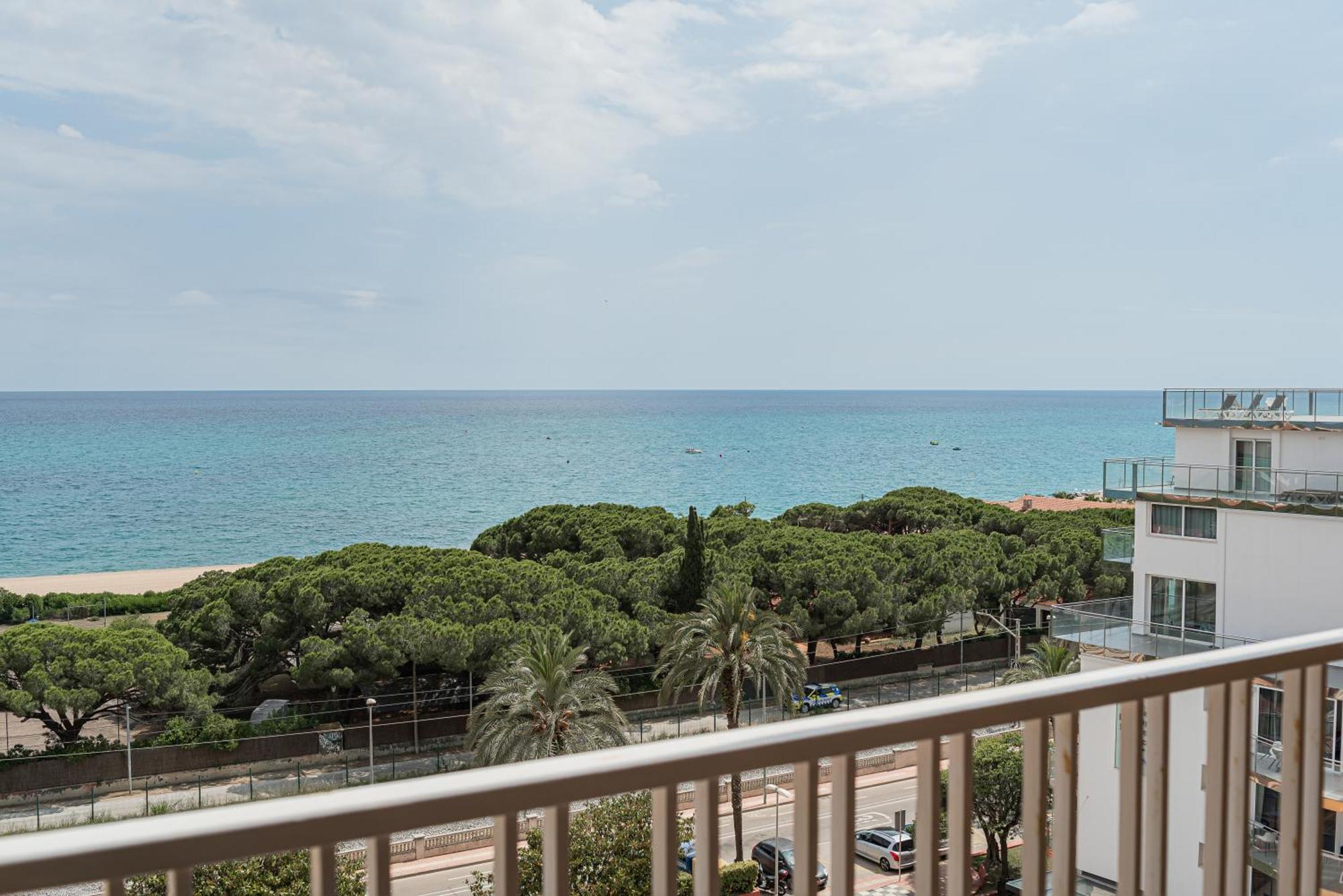 Sea View Apartments Malgrat de Mar Esterno foto