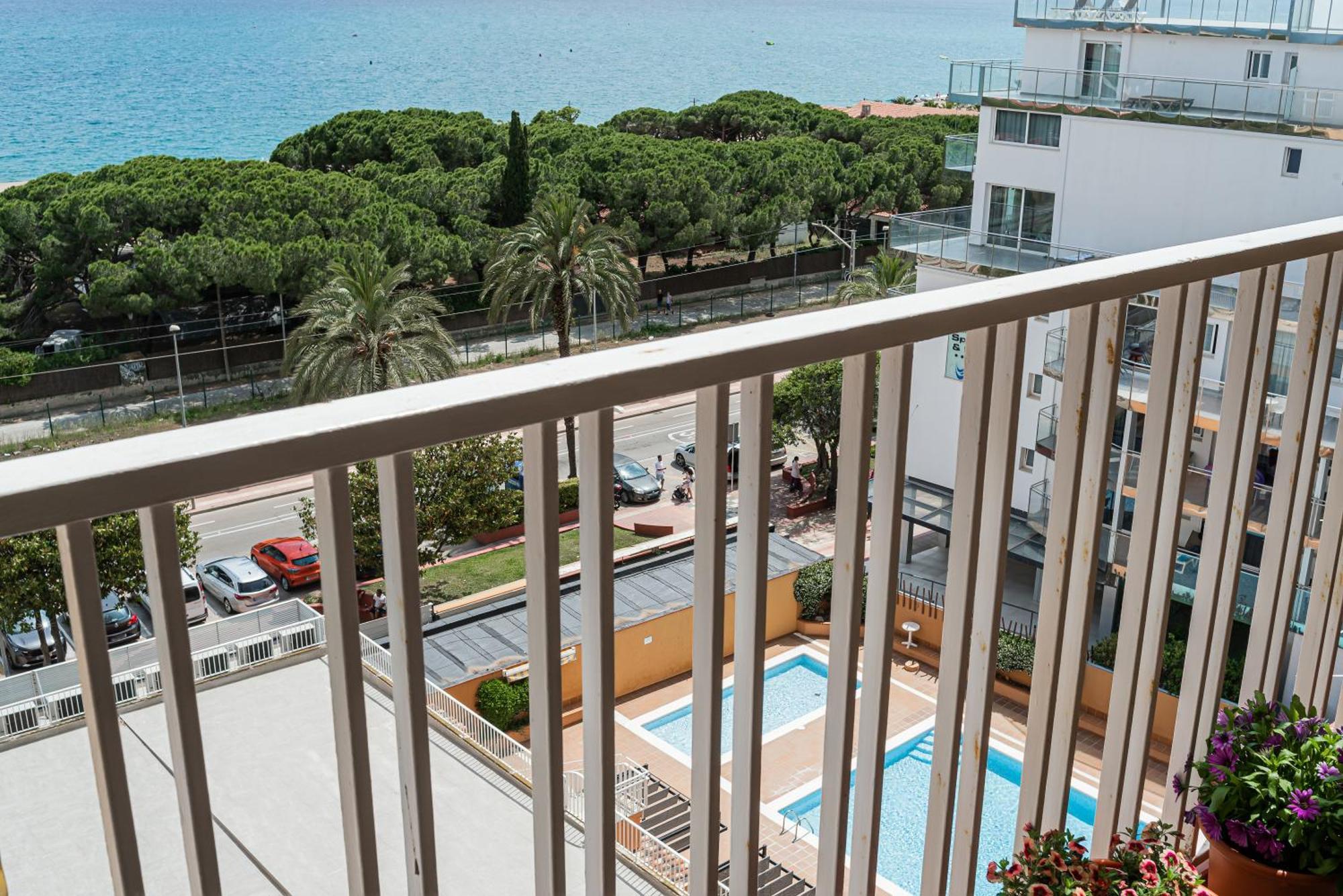 Sea View Apartments Malgrat de Mar Esterno foto